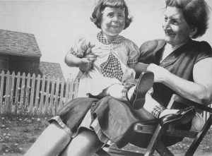 Laurie Lipton - 'Grandchild' - 2000, charcoal and pencil on paper, 59 x 80 cm