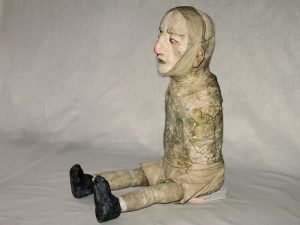 Stroff Denis :'002 Dictator' 2008 Wood mesh wire papier-mâché cotton cloth kapok acryl paint mixed media H 47cm x L20cm x D 36cm